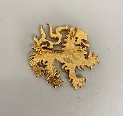null CHRISTIAN LACROIX Made in France Pendentif broche Lion d' Arles en métal doré...