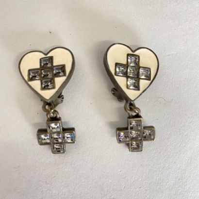 null GAULTIER Pair of heart ear clips with cross tassels in patinated metal with...