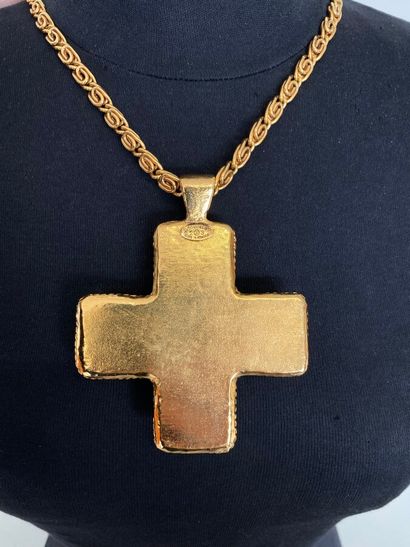 null CHANEL Made in France Necklace and cross pendant in gilded metal with red and...