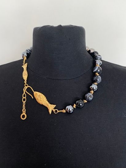 null ROBERT GOOSSSENS Necklace in gilded metal agate balls and hematite fish clasp...