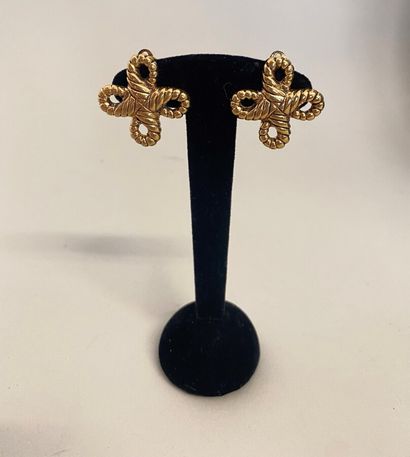 null YVES SAINT LAURENT Pair of golden metal cord clips - signed

3x3cm