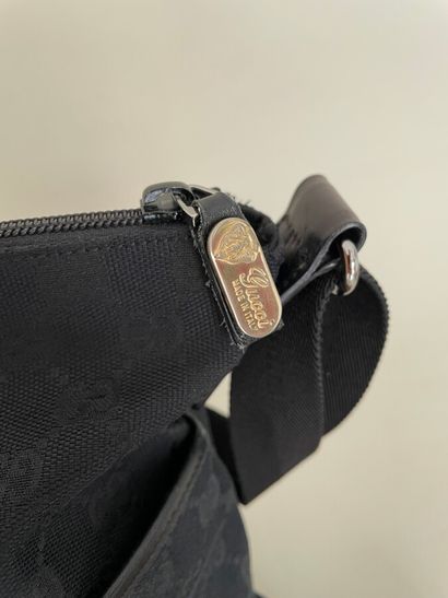 null GUCCI Made in Italy Shoulder bag made of canvas and black leather - with cover...