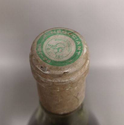null 1 bouteille CHAMBOLLE-MUSIGNY - R. CLERGET 1967

Etiquette légèrement tachée,...