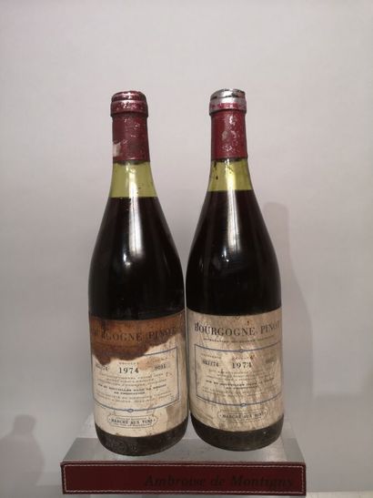 null 2 bouteilles BOURGOGNE Pinot - Michel PIROU a Pommard 1974

Etiquettes tachées....