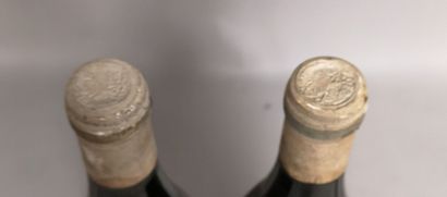 null 2 bouteilles Coteaux du Layon - BEAULIEU - Cie des Vignerons d'Anjou 1959 

Etiquettes...