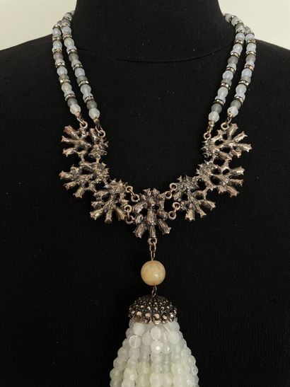 null OSCAR DE LA RENTA Made in USA Necklace with silver plated pompom and opalescent...
