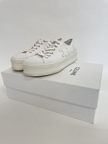 null CELINE Pair of white canvas and leather low triumph sneakers Size 40 - with...