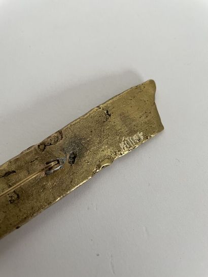 null CHRISTIANE BILLET Broche feuille de roseau en bronze brut patiné - signée 
Longueur...
