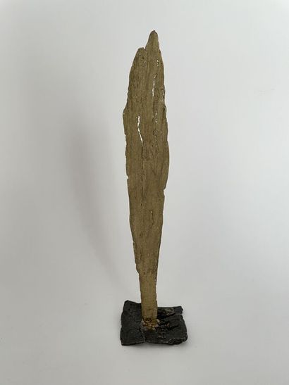 null CHRISTIANE BILLET Plume en bronze brut - signée 
Hauteur 26 cm 