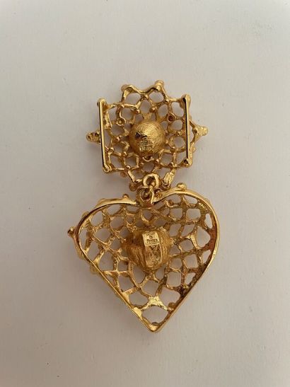 null YVES SAINT LAURENT Made in France Pendentif à pampille coeur en métal doré ajouré...