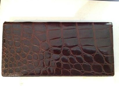 null Pochette du soir en crocodile chocolat- Circa 1970- Longueur: 25cm