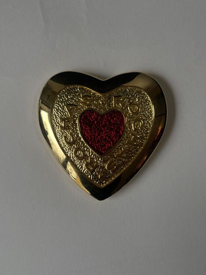 null ROCHAS Miroir de sac coeur en métal doré et émail rouge au nom de la marque
6...