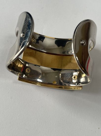 null MARNI Bracelet rigide ouvert en métal chromé et doré plaque de bakélite verte...