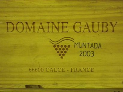 null 6 bouteilles DOMAINE GAUBY "LA MUNTADA" 2003 Caisse bois d'origine. Original...