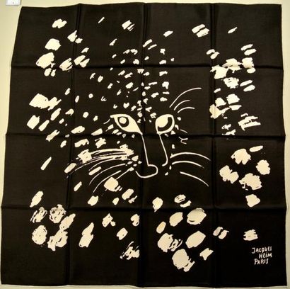 Jacques HEIM Paris Foulard en soie noir et blanc à décor de tête de félin - Dimensions:...