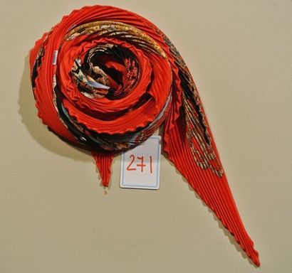null HERMES Paris "Grand Fond" by Annie Faivre Red pleated silk scarf (very good...
