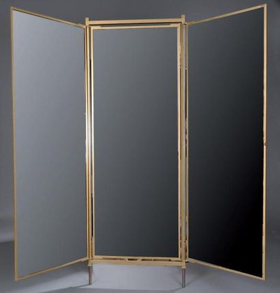 BROT Grand miroir triptyque à armature en métal doré. Signé. Dimensions: 175 x 58...