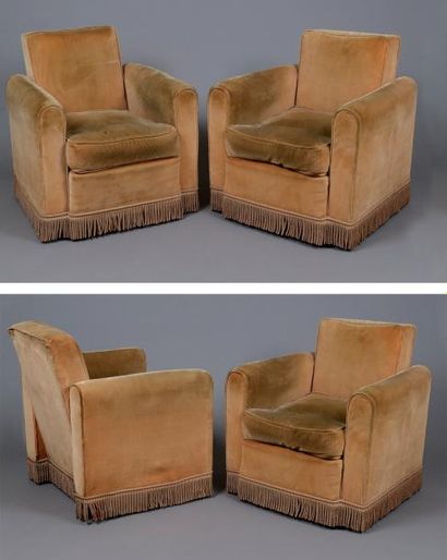 ADNET Jacques (1900-1984) Suite quatre fauteuils confortables entièrement recouvert...