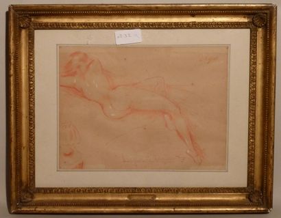 null Femme nue-esquisse.

Sanguine sur papier signée en haut à droite Degas.

Dim....