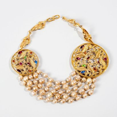 Yves Saint LAURENT YVES SAINT-LAURENT par Robert Goossens Rare collier en perles...