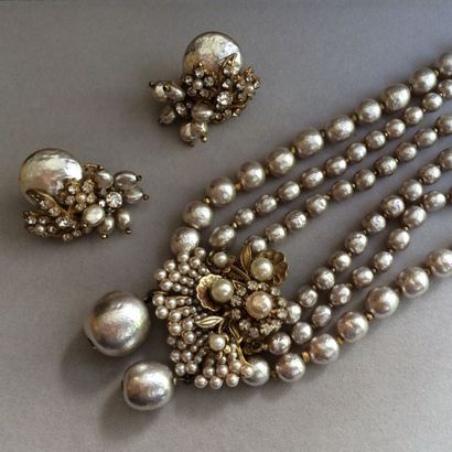 HASKELL MIRIAM HASKELL Collier de chien à trois rangs de perles nacrées baroques...