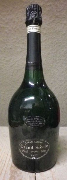null 1 Bouteille CHAMPAGNE LAURENT PERRIER GRAND SIECLE