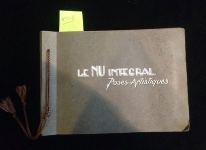 null " Le nu intégral - Poses Artistiques ".

Album comprenant 15 photos.

Tirages...