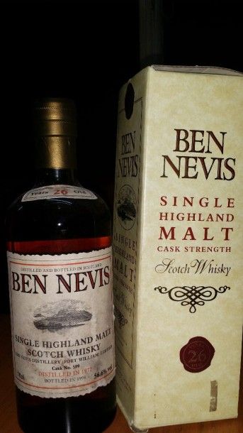 null 1 Bouteille WHISKY BEN NEVIS 26 ANS D'AGE 1998

Distillé en 1972.