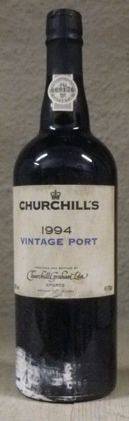 null 1 Bouteille PORTO CHURCHILL’S VINTAGE 1994 Etiquette légèrement tachée. Label...