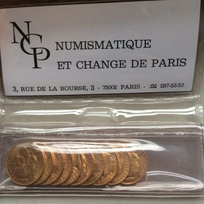 null IIIème REPUBLIQUE (1871-1940). Lot de 10 pièces de 20 Francs. Paris. Années...