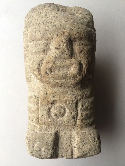 Idole style maya. H. : 22 cm 