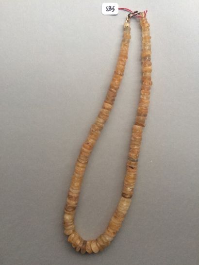 null Collier néolithique, perles de quartz. Sahara. LT : 70 cm env. 