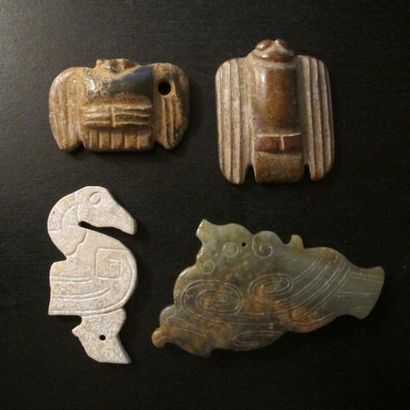 null Quatre oiseaux amulettes. Jade néphrite. L : 6 à 9,5 cm. Chine. Epoque ou style...