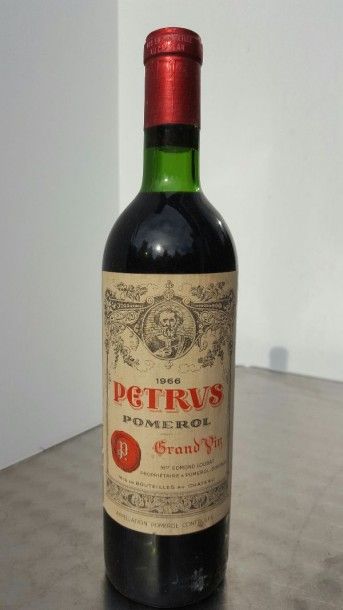 null 1 Bouteille PETRUS Pomerol 1966