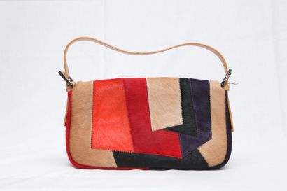 null FENDI Made in Italy 

Sac "Baguette" en poulain teinté de couleur rouge, bordeaux,...