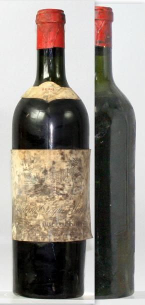 null 1 bouteille CHÂTEAU CROQUE MICHOTTE GC - St. Emilion 1950 

Niveau mi- épaule,...