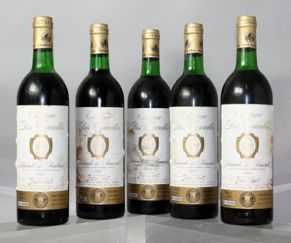 null 5 bouteilles CHÂTEAU DES TOURELLES - Lalande Pomerol 1985 

Etiquettes tachées,...