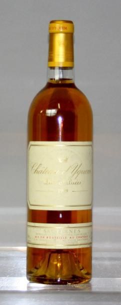 null 1 bouteilles CHÂTEAU D'YQUEM 1er Grand cru superieur -Sauternes 1999

Etiquette...