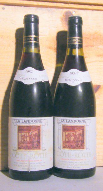 null 2 bouteilles - COTE ROTIE LANDONNE, GUIGAL 1982 Étiquettes légèrement tâchées,...