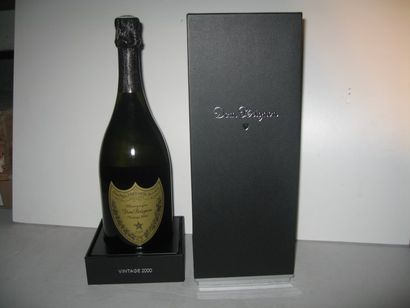 null 1 bouteille - CHAMPAGNE DOM PERIGNON 2000 Coffret prestige.