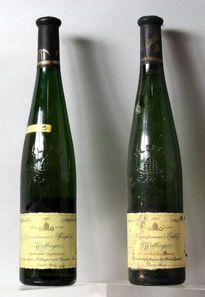 null 12 bouteilles de VINS D'ALSACE - Domaine WOLFBERGER : 

3 bouteilles de GEWURSTRAMINER...