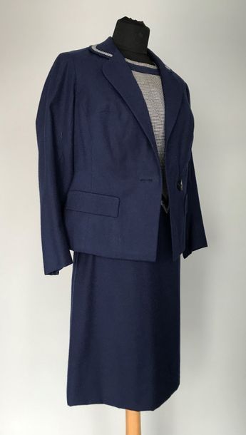null Robe manches courtes et veste en lainage bleu et Prince de Galles - circa 1940...