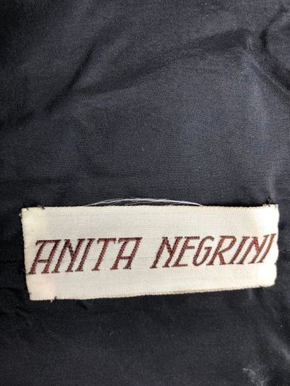 null ANITA NEGRINI 

Robe de cocktail en taffetas de soie noire à noeuds circa 1960...