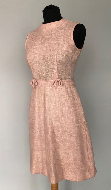 null Robe sans manches en lainage rose circa 1960 - taille 36