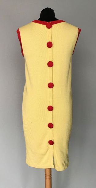 null Robe en lainage jaune et rouge à gros boutons en applique - taille 38/40