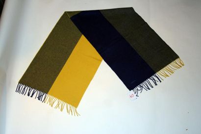 HERMES Paris grande écharpe en cachemire marine et jaune - HERMES long cashmere scarf...