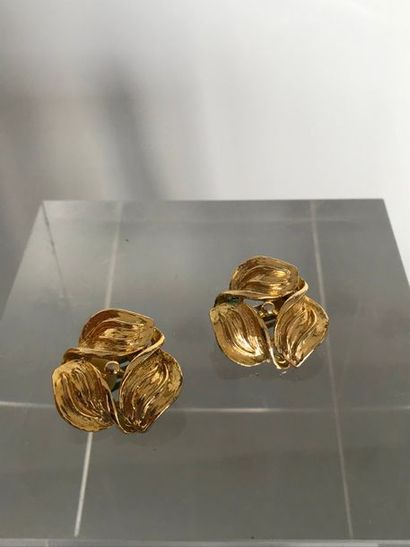 null Paire de clips d'oreilles feuille en métal doré - Diamètre : 2,5 cm