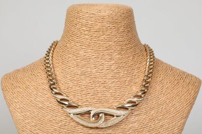 null GROSSE 

Collier ras de cou en métal doré maille forçat et motif central boucle...