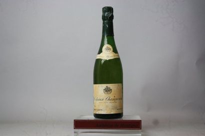 null 1 bouteille COTEAUX CHAMPENOIS - BAUGET-JOUETTE nm 

Etiquette abimée.