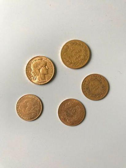 null Lot comprenant 5 pièces d'or

- Pièce de 20 F or 1907

- Pièce de 20 F or 1840...